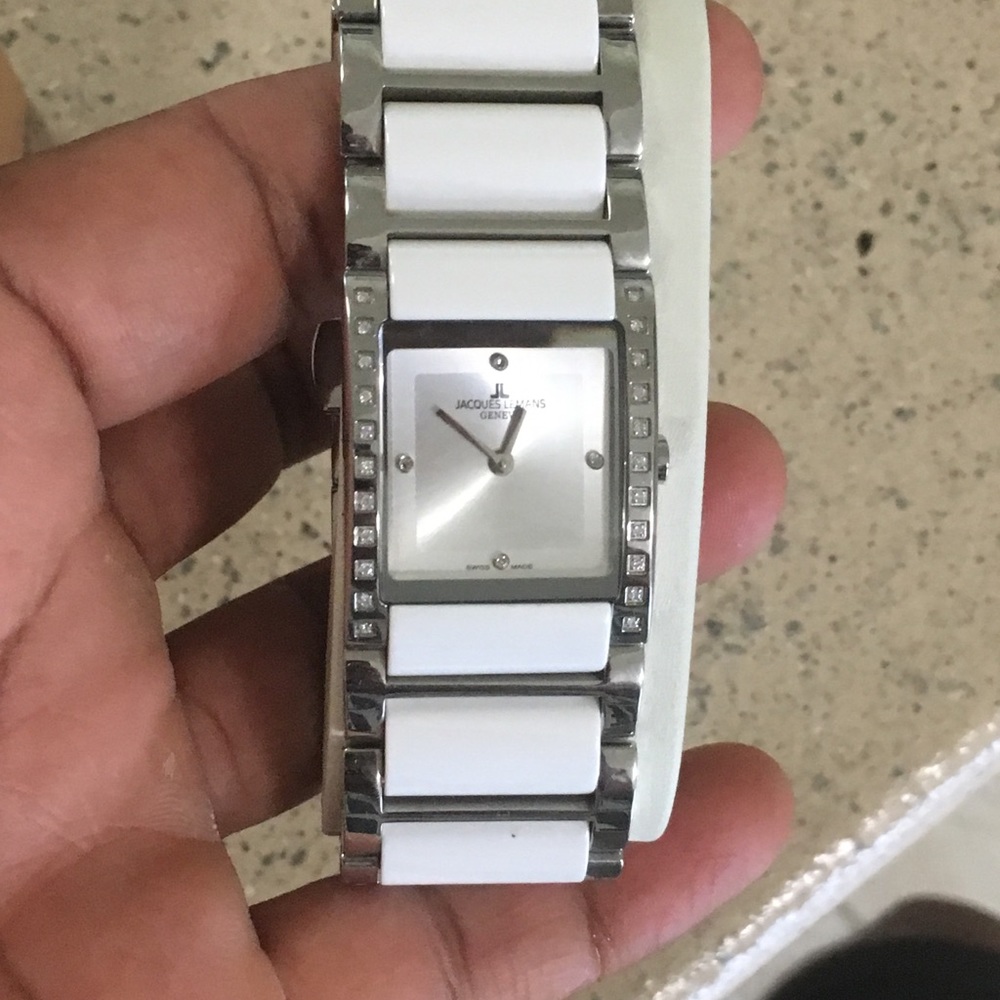 Watch - Picture 3 of 7